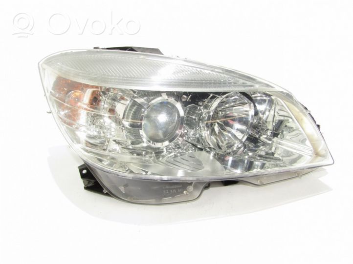 Mercedes-Benz CLC CL203 Lampa przednia 