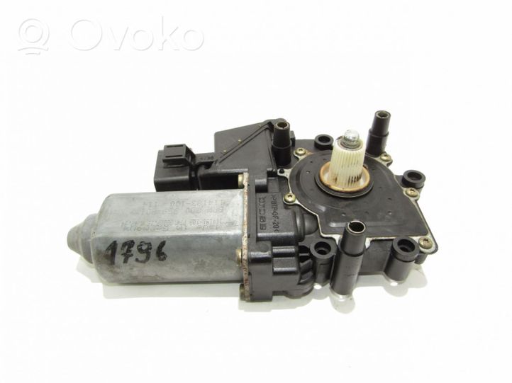 Audi A4 S4 B5 8D Front door window regulator motor 