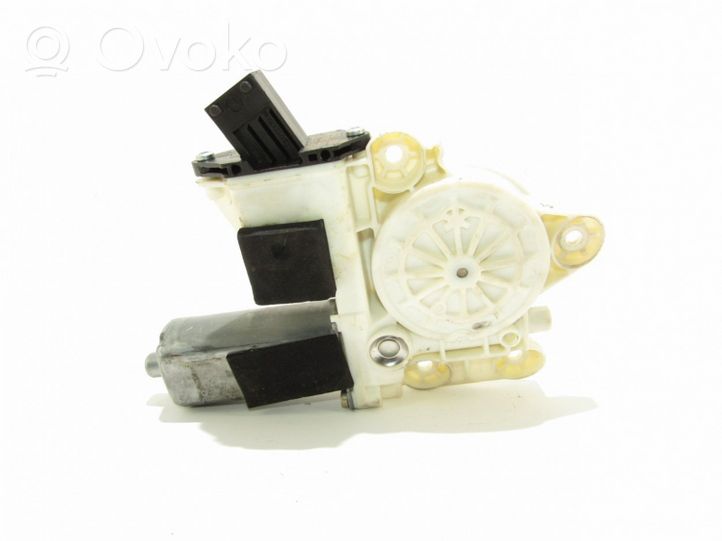 Opel Vectra C Front door window regulator motor 