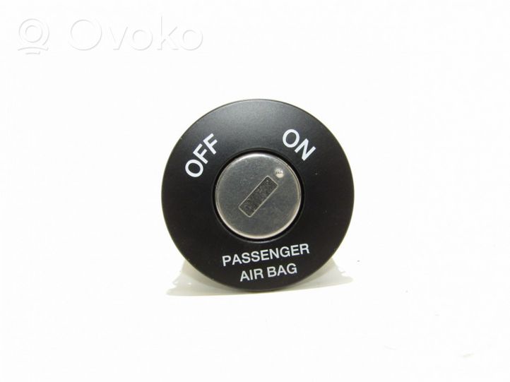 KIA Ceed Interruttore airbag passeggero on/off 