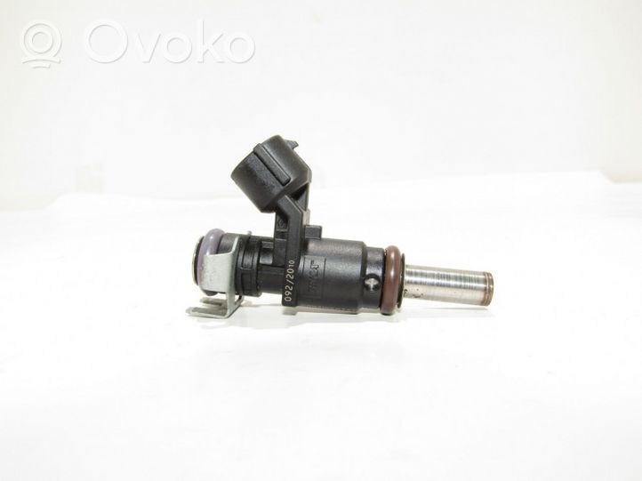 Skoda Fabia Mk3 (NJ) Fuel injector 