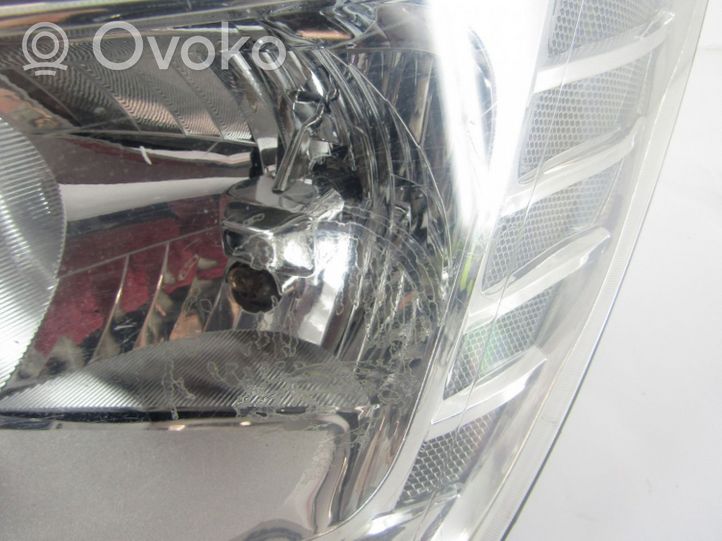 Dodge Journey Lampa przednia 