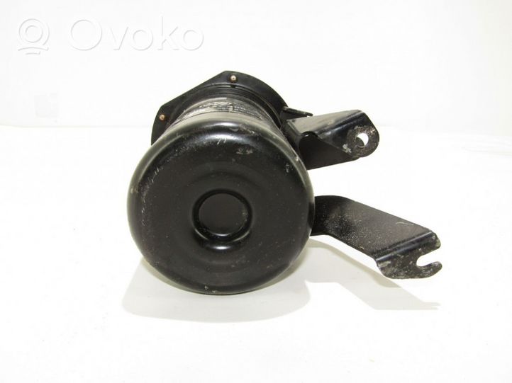 Volkswagen PASSAT B7 Fuel filter housing 