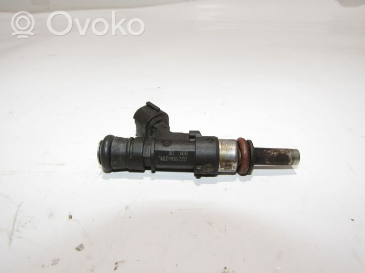 Audi TT TTS Mk2 Fuel injector 