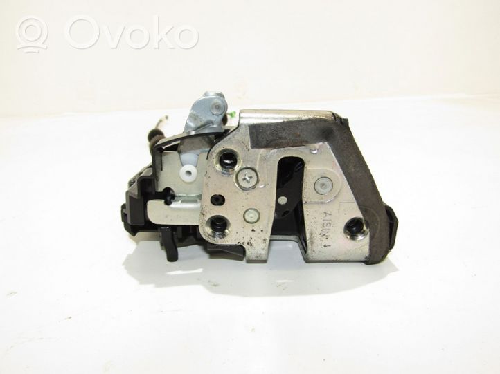 Toyota RAV 4 (XA30) Rear door lock 