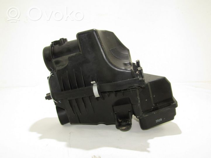 Honda CR-V Air filter box 