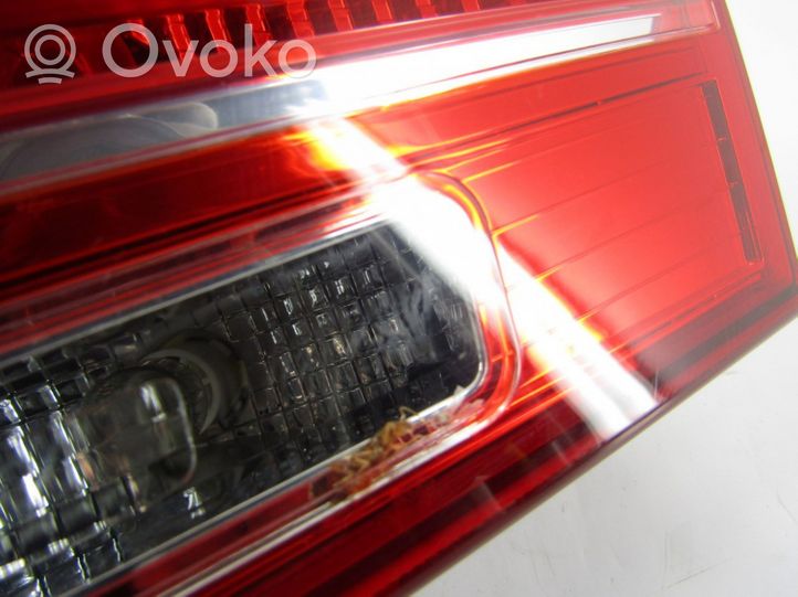 Hyundai Santa Fe Задний фонарь в крышке 