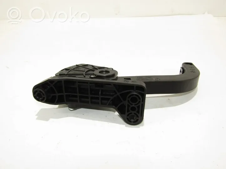 Hyundai Santa Fe Accelerator throttle pedal 