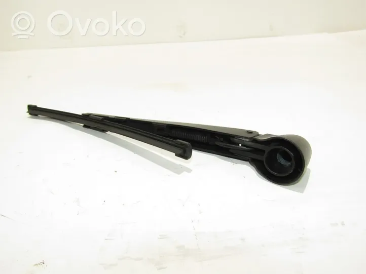 Mercedes-Benz A W176 Rear wiper blade arm 