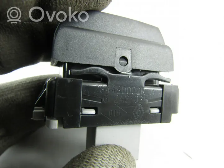 Renault Captur Parking (PDC) sensor switch 