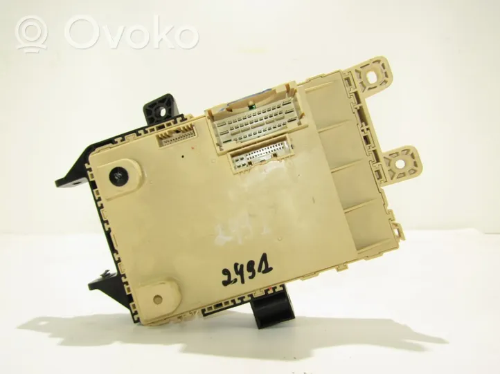 KIA Carens III Module de fusibles 