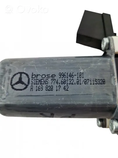 Mercedes-Benz B W245 Front door window regulator motor 