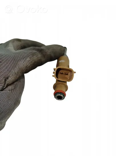 Toyota Auris 150 Fuel injector 