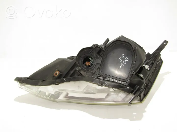 Honda CR-V Headlight/headlamp 