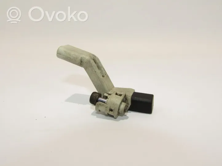 Volkswagen Golf VI Crankshaft position sensor 