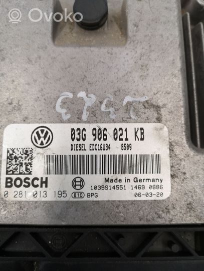 Volkswagen Touran I Sterownik / Moduł ECU 03G906021KB