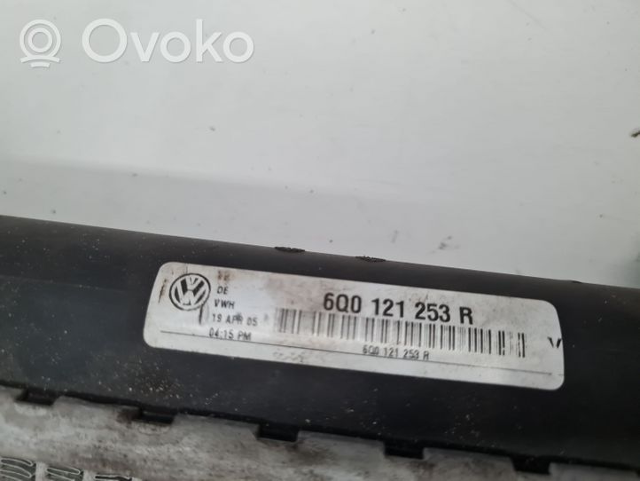 Volkswagen Fox Chłodnica 6Q0121253R