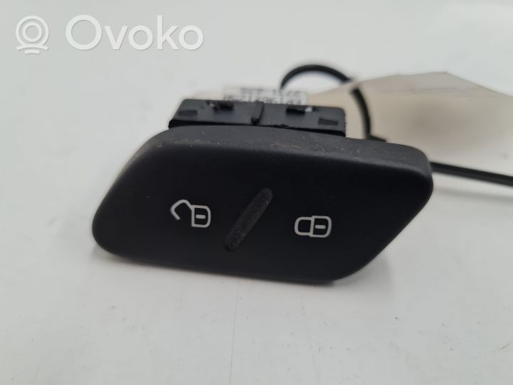 Volkswagen Polo IV 9N3 Central locking switch button 6R1962125A