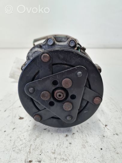 Volkswagen Lupo Air conditioning (A/C) compressor (pump) 6N0820803B