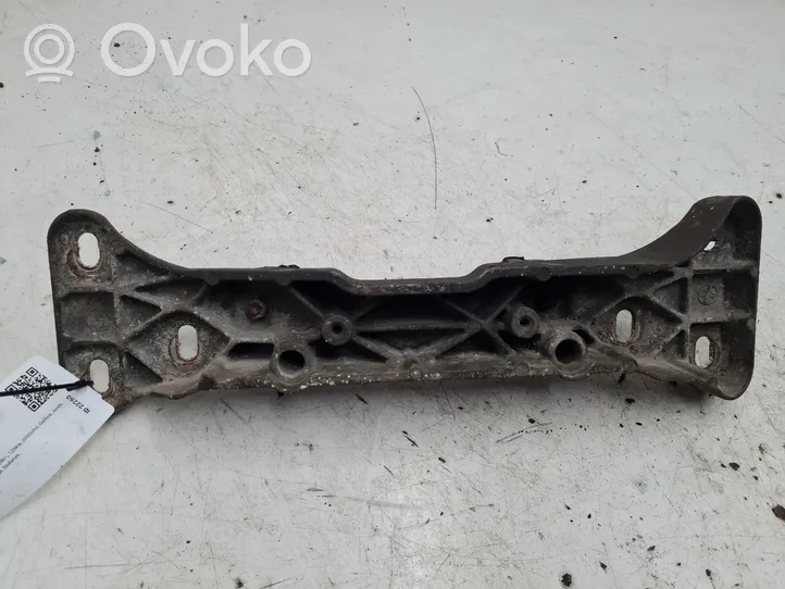 BMW 5 E39 Supporto di montaggio scatola del cambio 2231