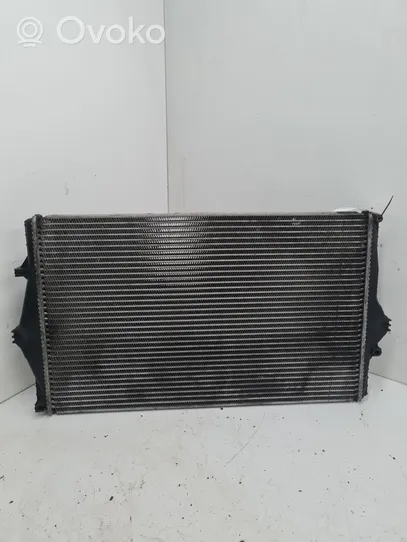 Volvo V70 Chłodnica powietrza doładowującego / Intercooler 