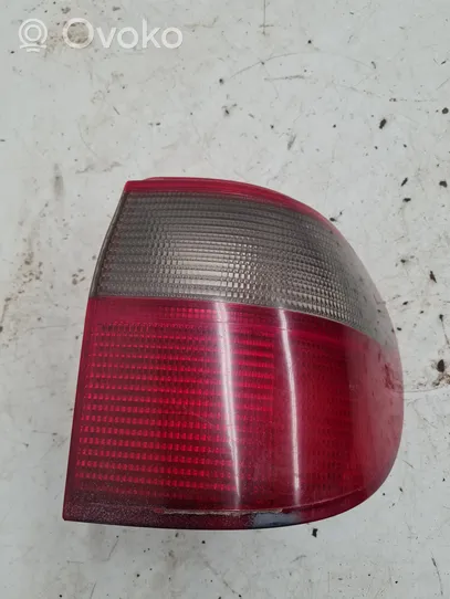 Ford Galaxy Lampa tylna 962604