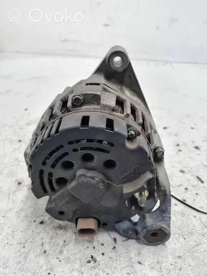 Volkswagen PASSAT B5.5 Generator/alternator 06B903016D