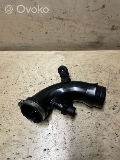Volkswagen Transporter - Caravelle T6 Turbo air intake inlet pipe/hose 7E0129654P