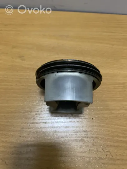 Audi RS5 Piston 07L107065AG