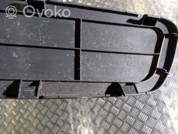 Toyota Corolla E120 E130 Garniture, revêtement de coffre 6776512100