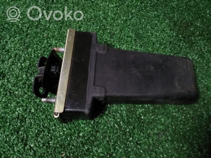 Saab 9-3 Ver1 Front door check strap stopper 12785626