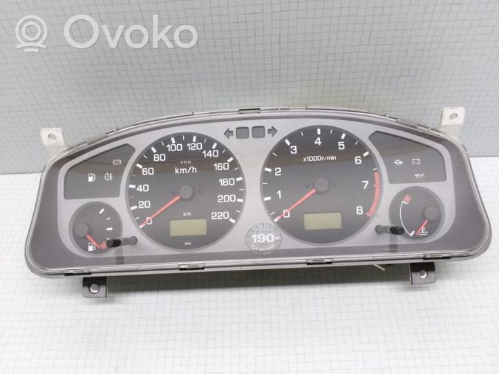 Nissan Primera Compteur de vitesse tableau de bord 248102F812