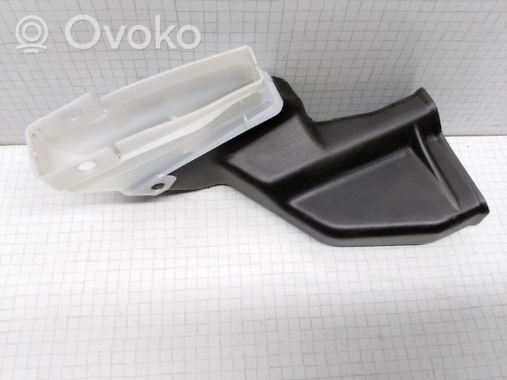 Volkswagen PASSAT B5.5 Conduit d'air (cabine) 3B0819504