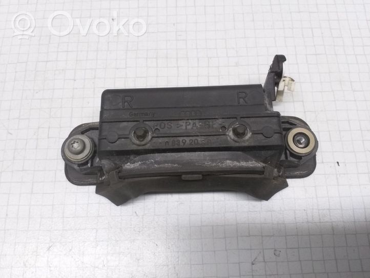 Audi A4 S4 B5 8D Manecilla externa puerta trasera 4A0839206D