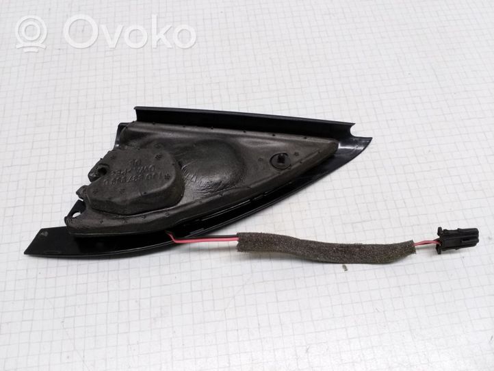 Volkswagen Golf IV Coque de rétroviseur 1J0035411F