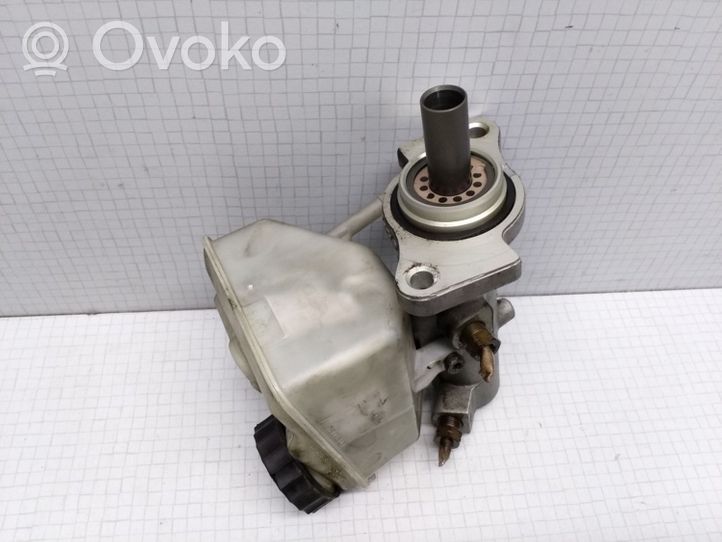 Volvo V70 Réservoir de liquide de frein 8646006