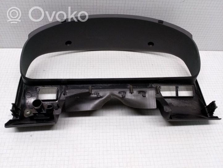 Nissan Maxima Cornice cruscotto 682402Y900G9235552100PG05