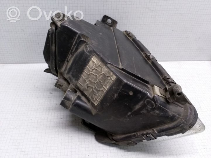 Audi A4 S4 B5 8D Phare frontale 8D0941004A