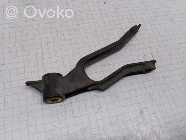 Opel Zafira B Fixation de radiateur 13162131