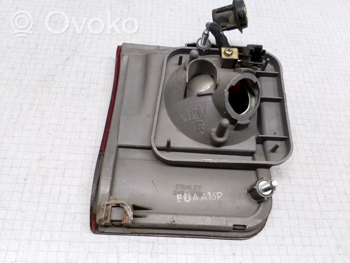 Mitsubishi Galant Luci posteriori del portellone del bagagliaio STANLEY0491519R