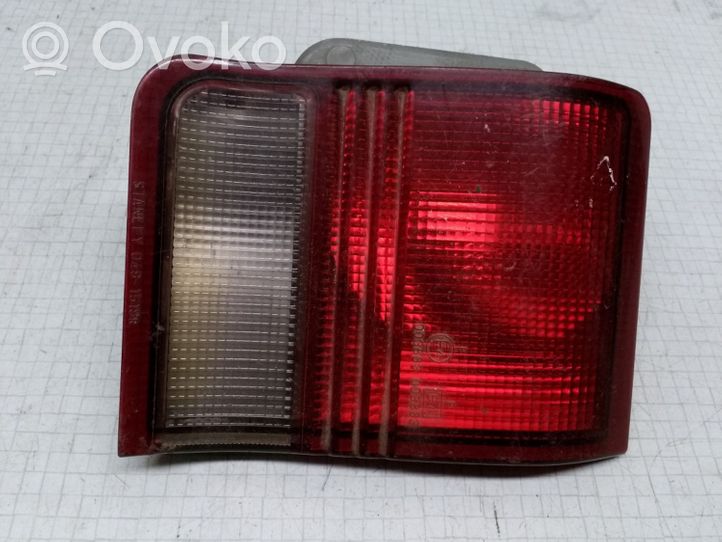 Mitsubishi Galant Lampy tylnej klapy bagażnika STANLEY0491519R