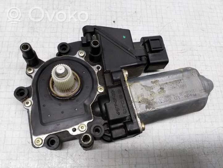 Audi A6 S6 C4 4A Front door window regulator motor 0536001401