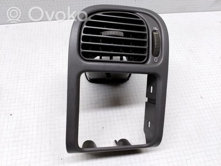 Volvo S40, V40 Garniture, panneau de grille d'aération latérale 30801846LH