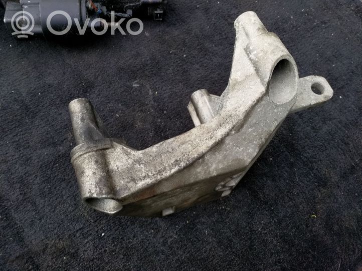 Volkswagen Lupo Engine mounting bracket 045199207A