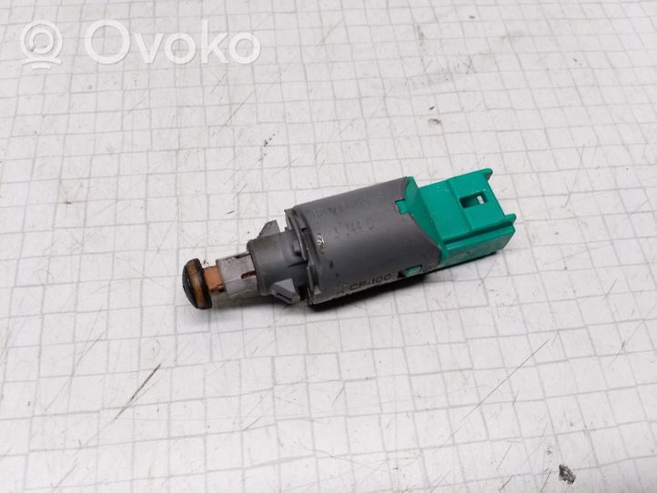 Renault Megane II Brake pedal sensor switch 8200168240B