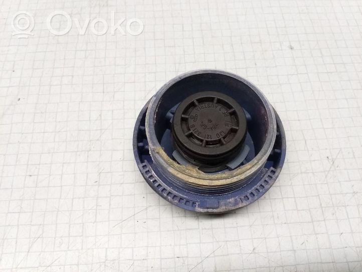 Volkswagen Bora Vase d'expansion / bouchon de réservoir de liquide de refroidissement 1J0121321B