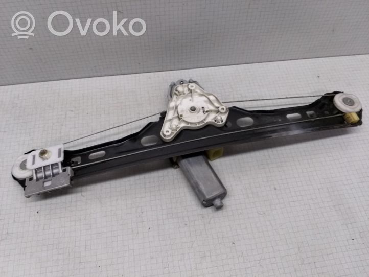 Mercedes-Benz C AMG W203 Rear door window regulator with motor 0130822007