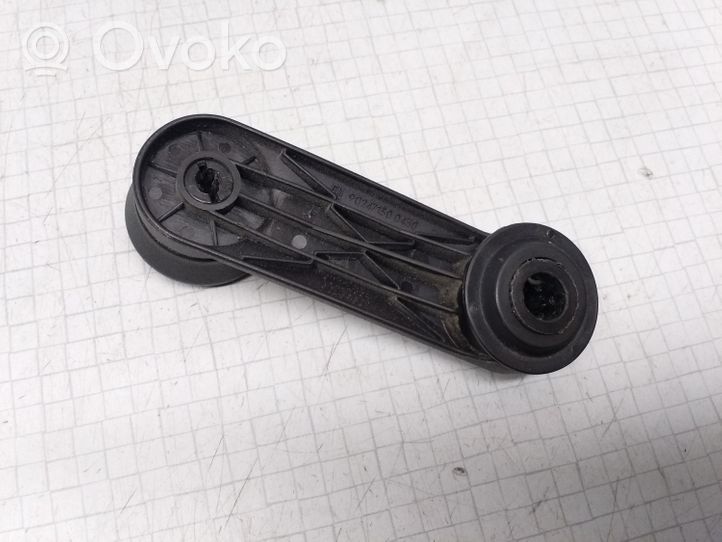 Opel Astra G Rear door window winding handle 902471500430