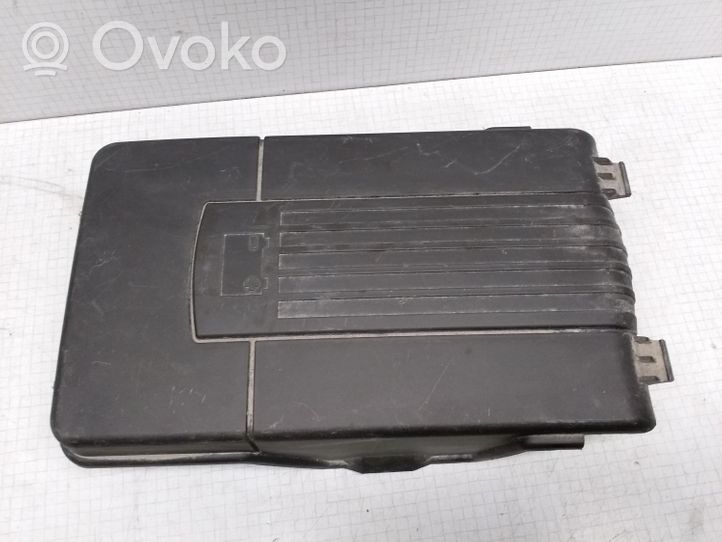 Skoda Octavia Mk2 (1Z) Coperchio/tappo della scatola vassoio della batteria 1K0915443A