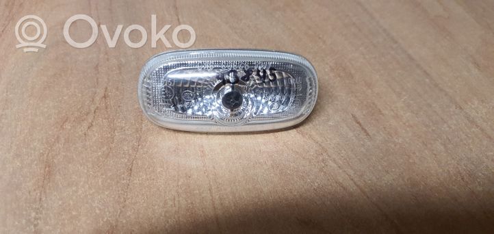 Hyundai Sonata Front fender indicator light 